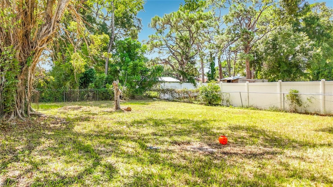 Bradenton, Florida, United States 4 - 18988380