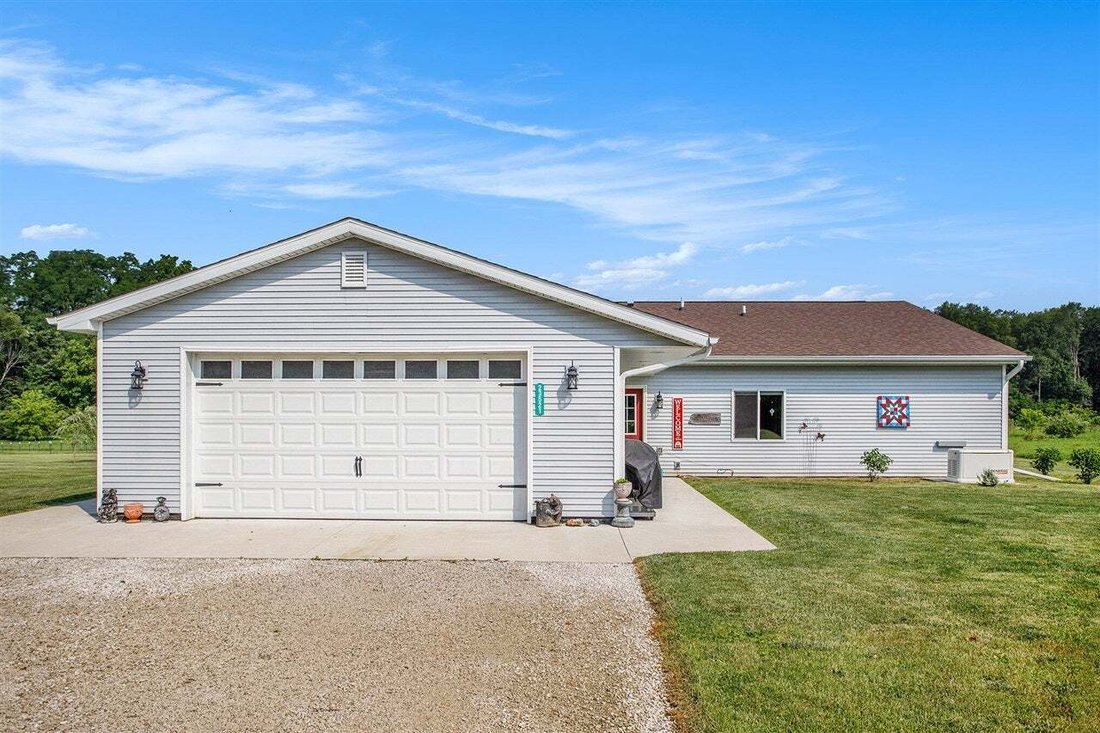 House in Battle Creek, Michigan, United States 1 - 18988921
