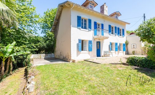 House in Biarritz, Nouvelle-Aquitaine, France 1