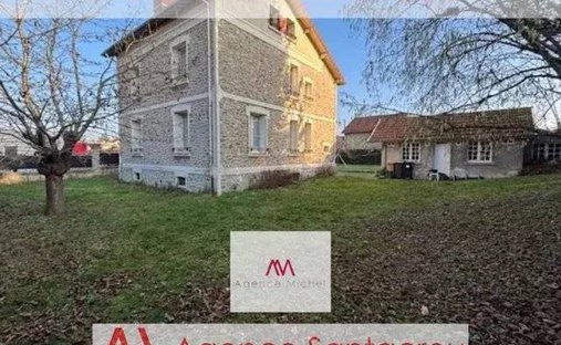 House in Nord Est, Gretz-Armainvilliers, France 1