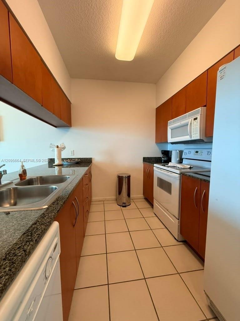 Condo in Miami, Florida, United States 5 - 18989377