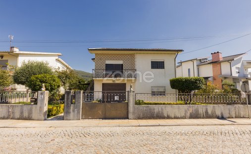 House in Lomar e Arcos, Braga, Portugal 1