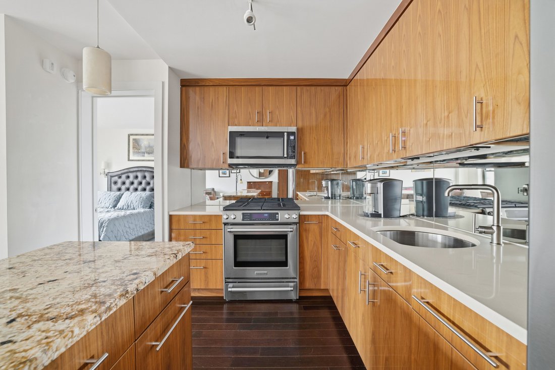 Co Op in New York, New York, United States 4 - 18990733