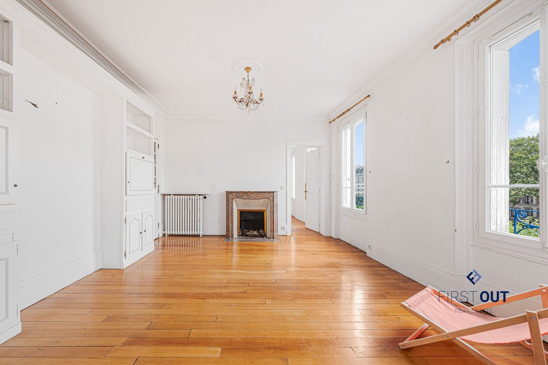 Apartment in Domaine National du Château, Versailles, France 4 - 18990695