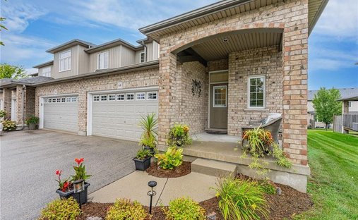 Townhouse in Woolwich, Ontario, Canada 1