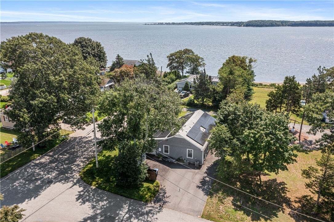 House in Warwick, Rhode Island, United States 3 - 18987528