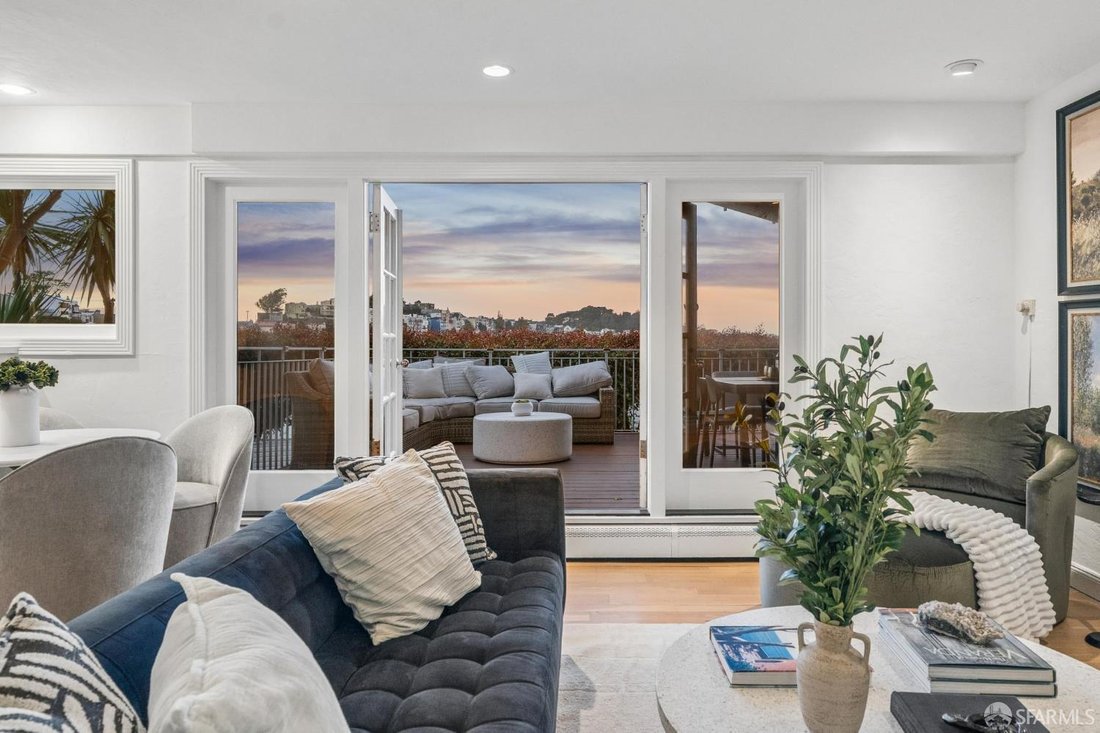 Condo in San Francisco, California, United States 2 - 18987964