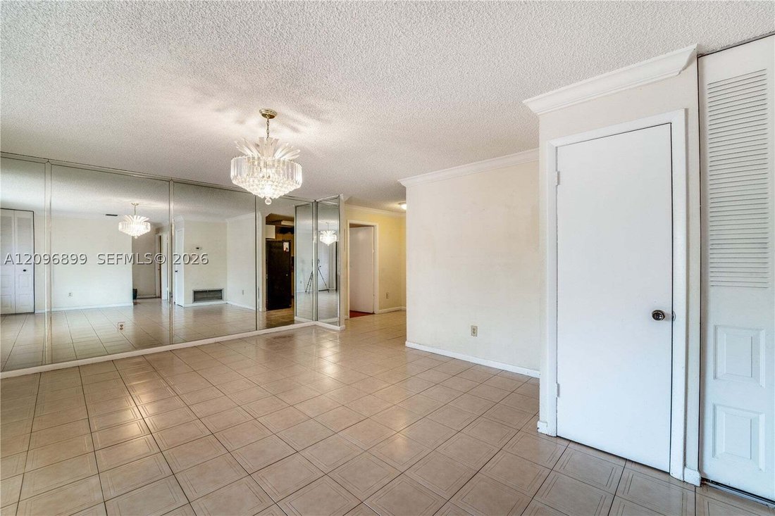 House in Miami, Florida, United States 4 - 18988299