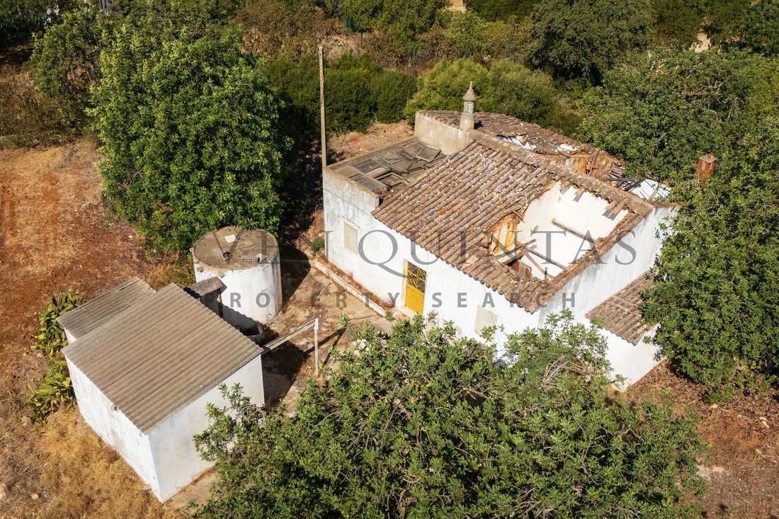 Almancil, Algarve, Portugal 4 - 18989666