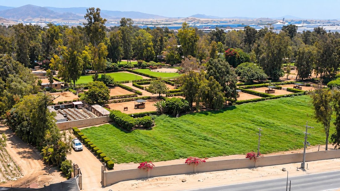 Land in San Juan de Miraflores, Metropolitan Municipality of Lima, Peru 2 - 18990334