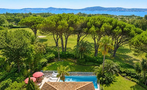 Casa en Grimaud, Provenza-Alpes-Costa Azul, Francia 1