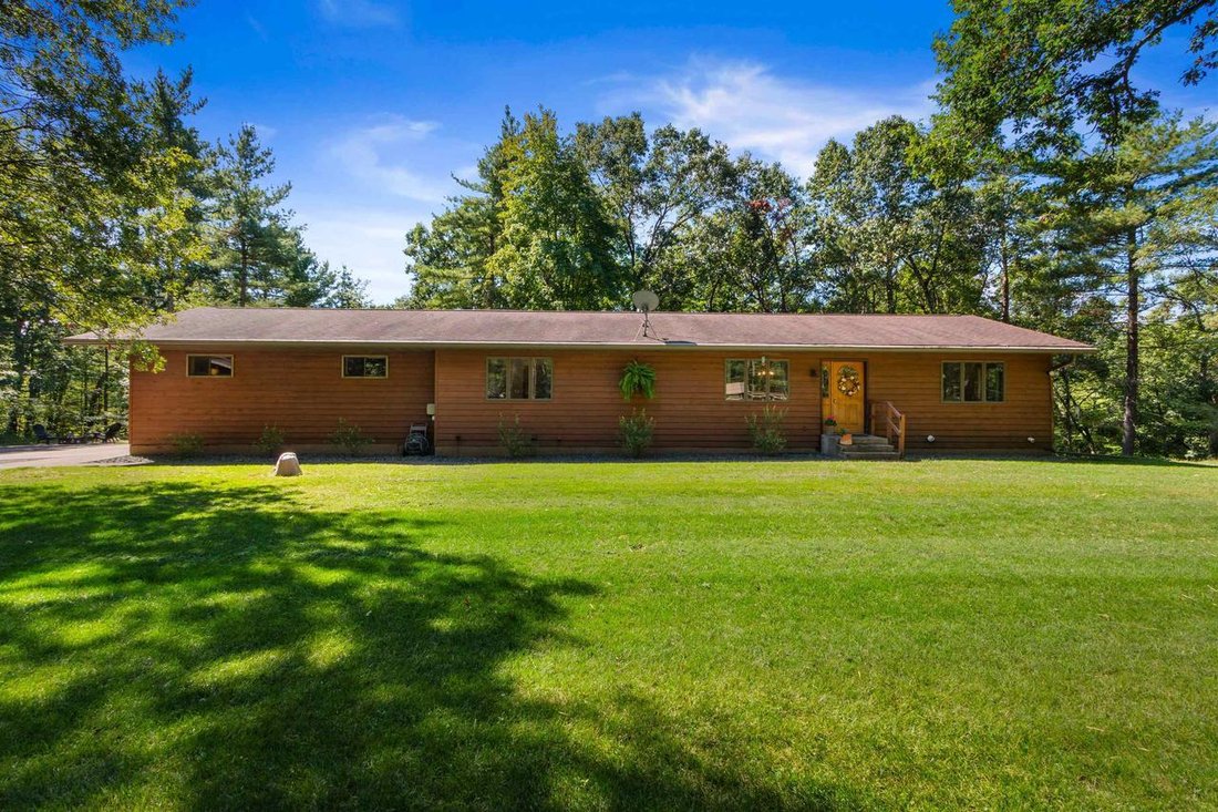 House in Nekoosa, Wisconsin, United States 2 - 18988426