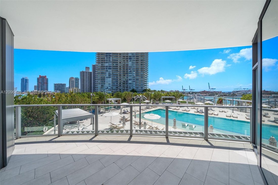 Condo in Miami Beach, Florida, United States 5 - 18989319