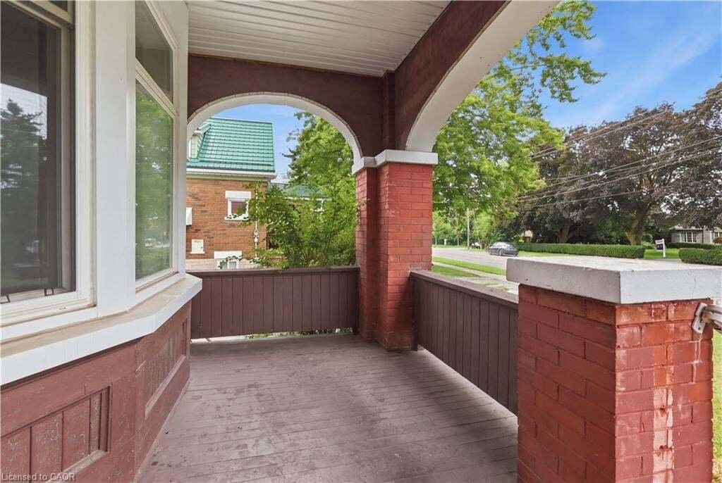 House in Waterloo, Ontario, Canada 4 - 18989572