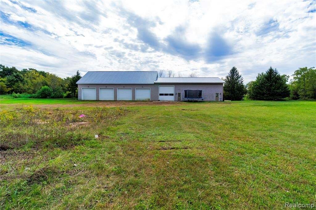 House in Lapeer, Michigan, United States 2 - 18988926