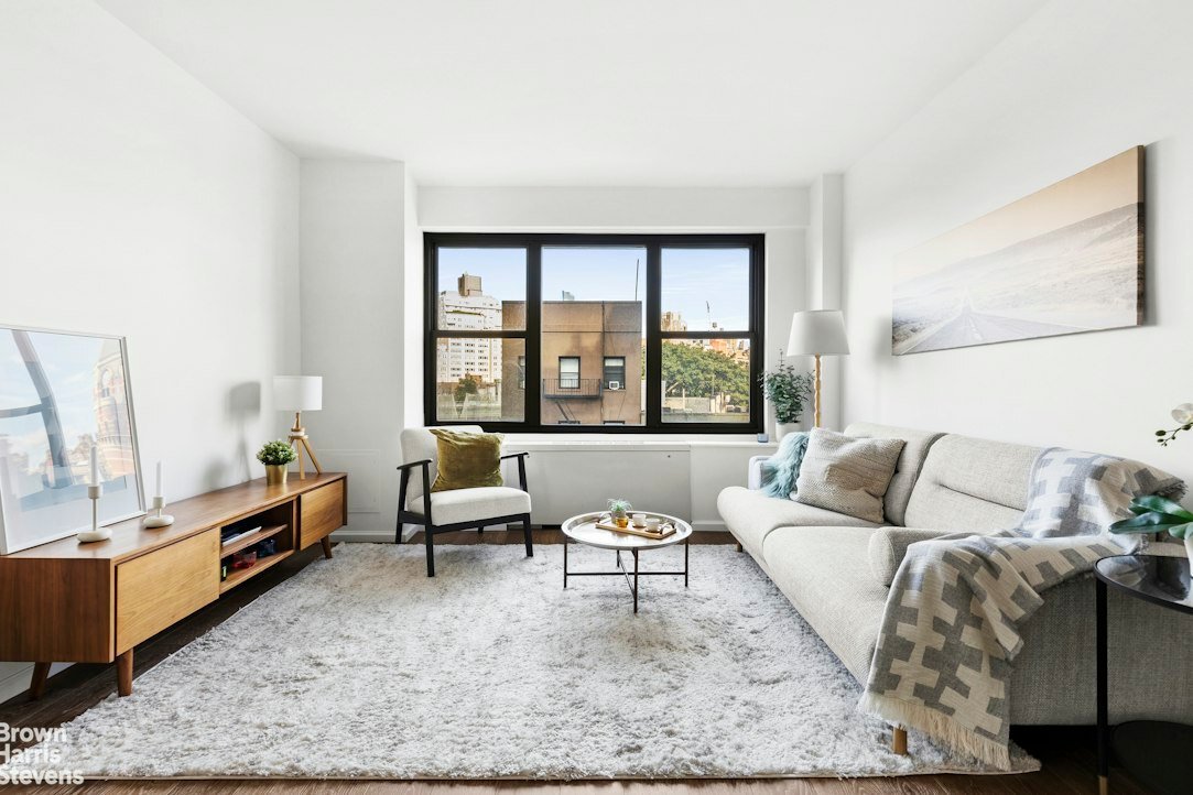 Co Op in New York, New York, United States 2 - 18987974