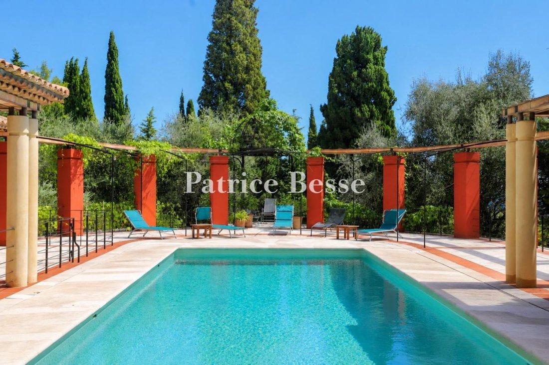 Villa in Menton, Provence-Alpes-Côte d'Azur, France 4 - 18989500