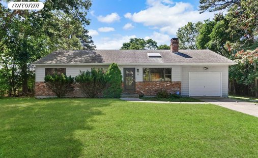 House in Hampton Bays, New York, United States 1