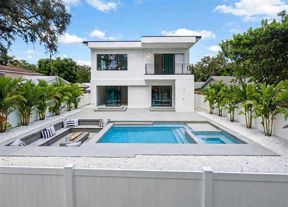 House in Sarasota, Florida, United States 2 - 17341044