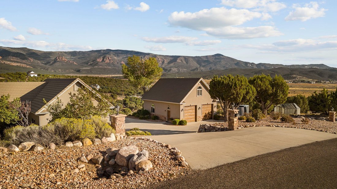 House in Cedar City, Utah, United States 4 - 18987232
