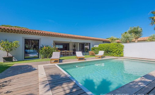 Maison à Ville-Les Saquedes-Le Bouillonnet, Sainte-Maxime, France 1