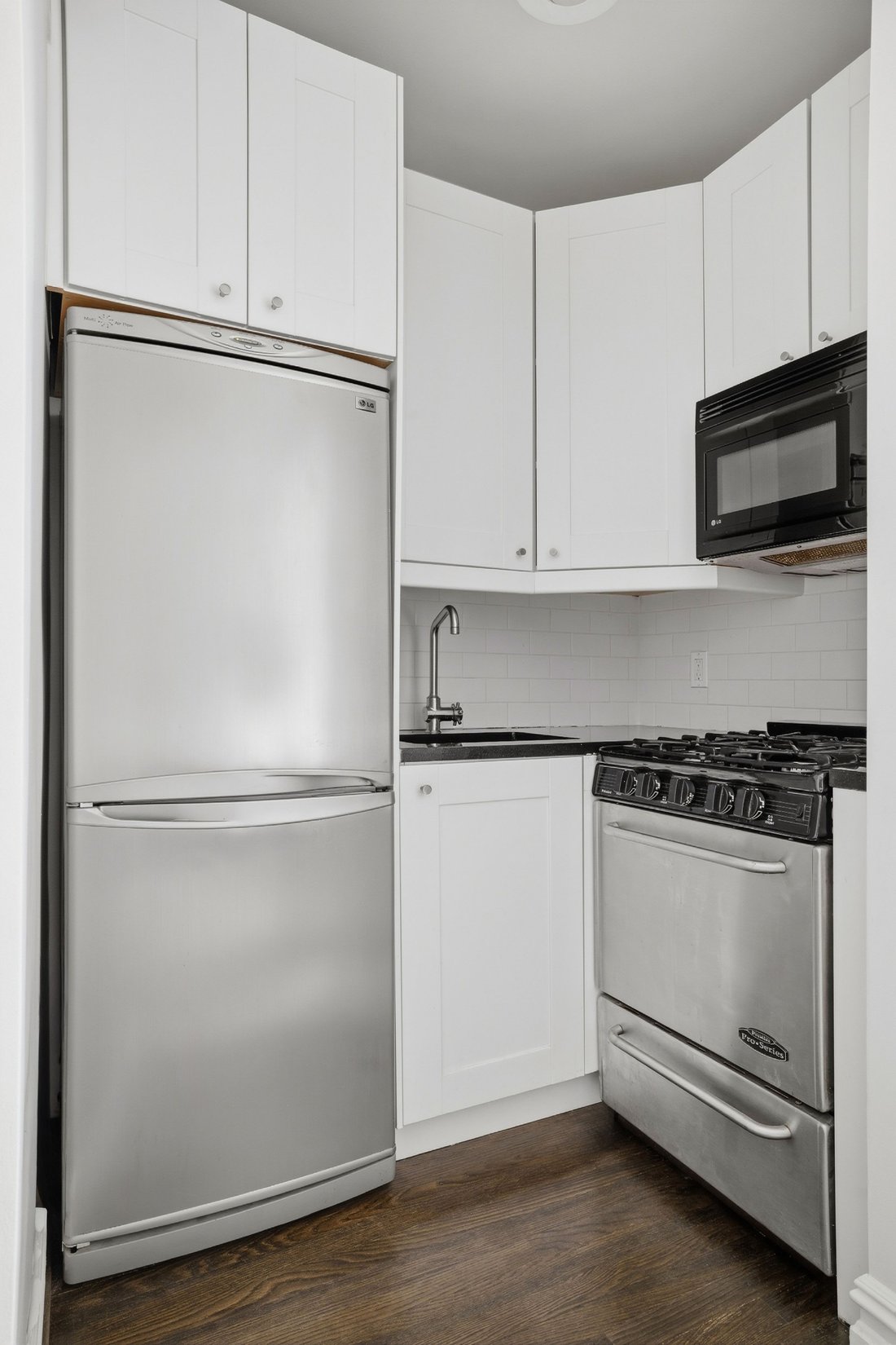 Co Op in New York, New York, United States 3 - 18990737