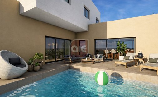 Villa in Nord, Saint-Clement-de-Riviere, France 1