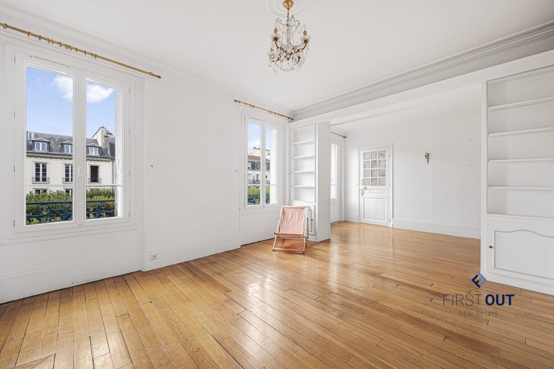Apartment in Domaine National du Château, Versailles, France 2 - 18990695
