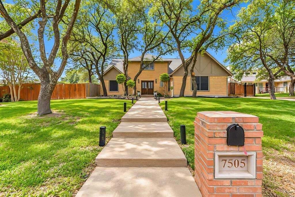 House in Fort Worth, Texas, United States 1 - 18988605