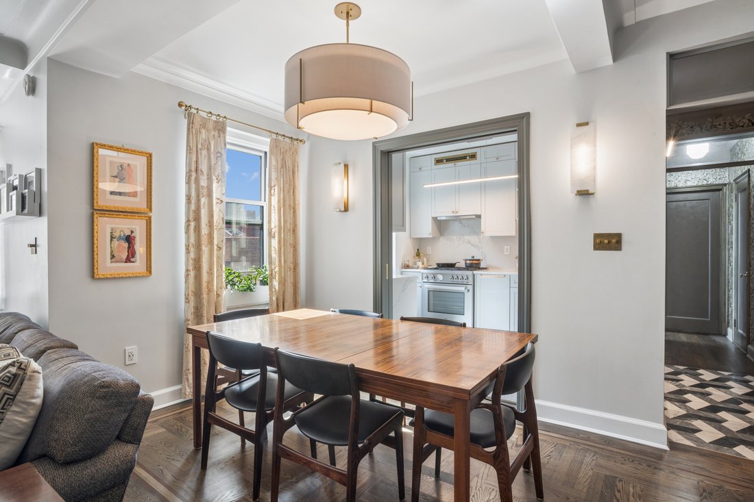 Co Op in New York, New York, United States 5 - 18989276
