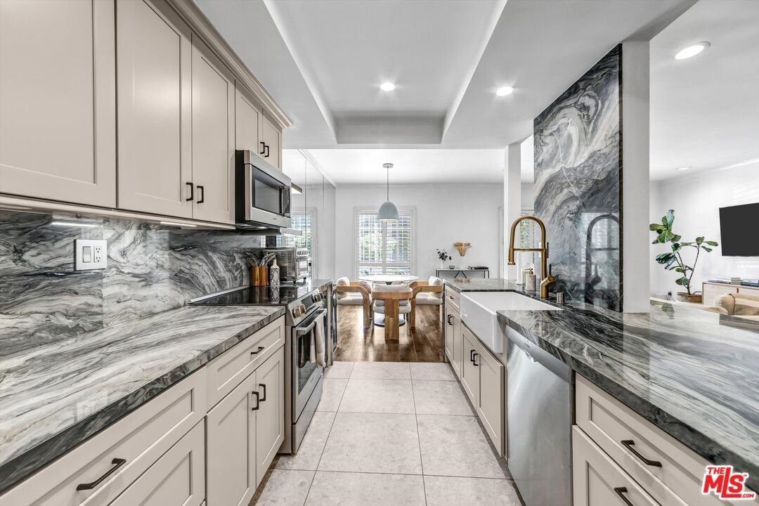 Condo in Los Angeles, California, United States 5 - 18989292