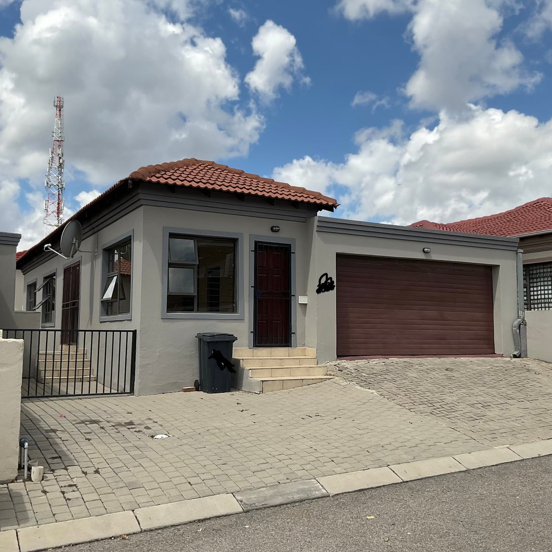 Country House in Noordwyk, Gauteng, South Africa 1 - 18990173
