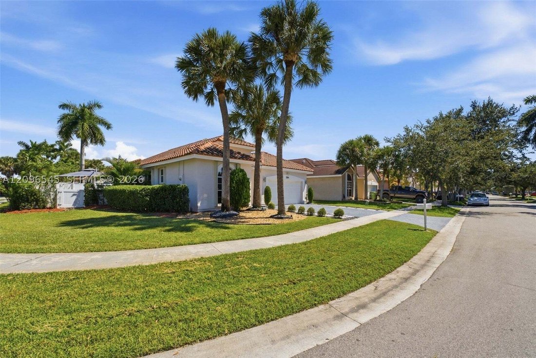 House in Miramar, Florida, United States 3 - 18988331