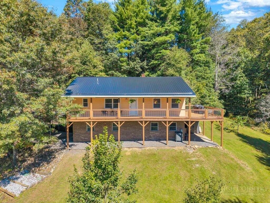 House in West Jefferson, North Carolina, United States 2 - 18988034