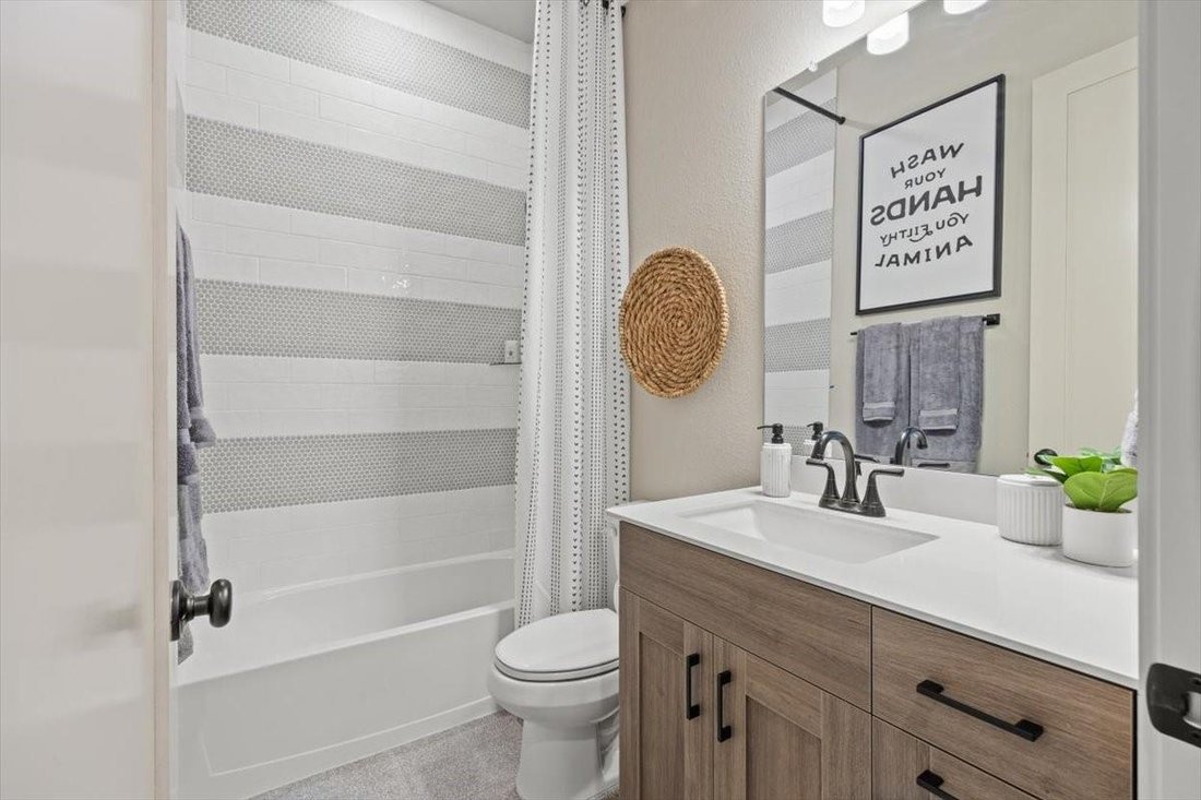 House in Katy, Texas, United States 5 - 18989049