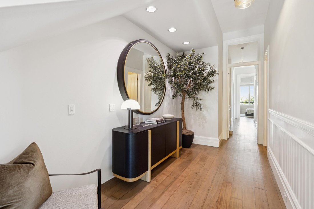 Condo in San Francisco, California, United States 3 - 18990489