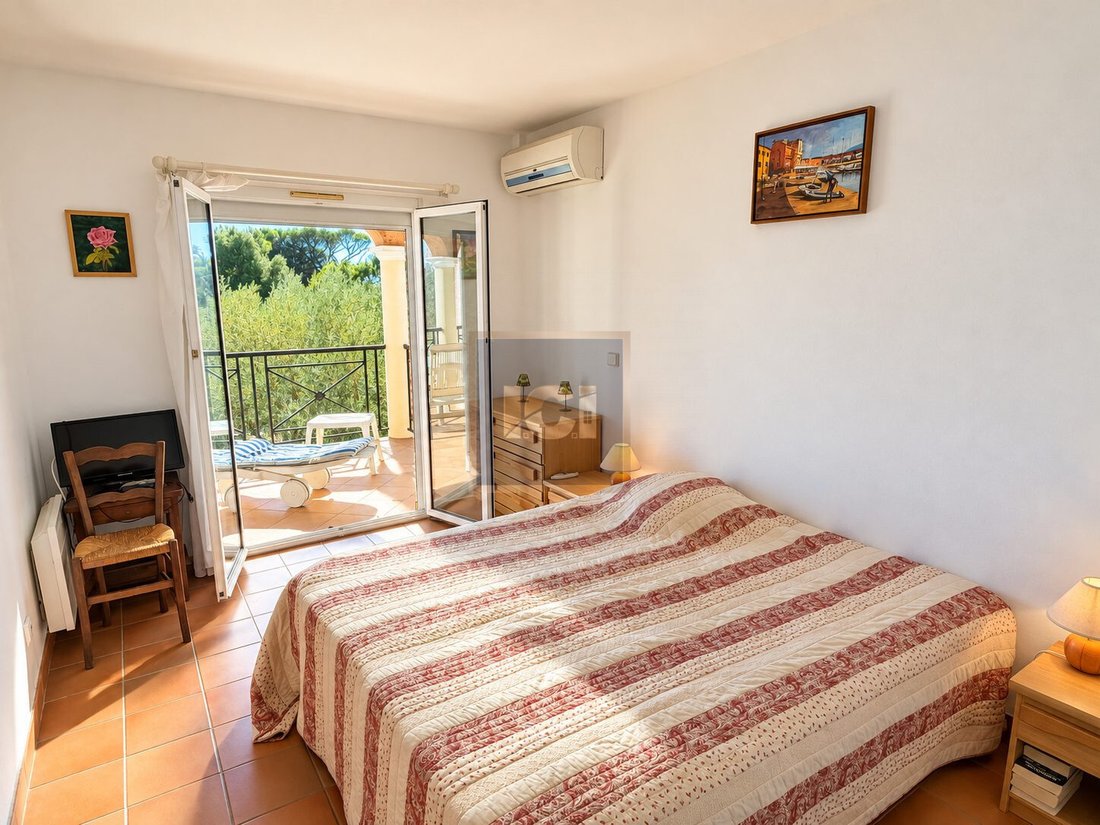 Apartment in Ville-Les Saquedes-Le Bouillonnet, Sainte-Maxime, France 5 - 18990649