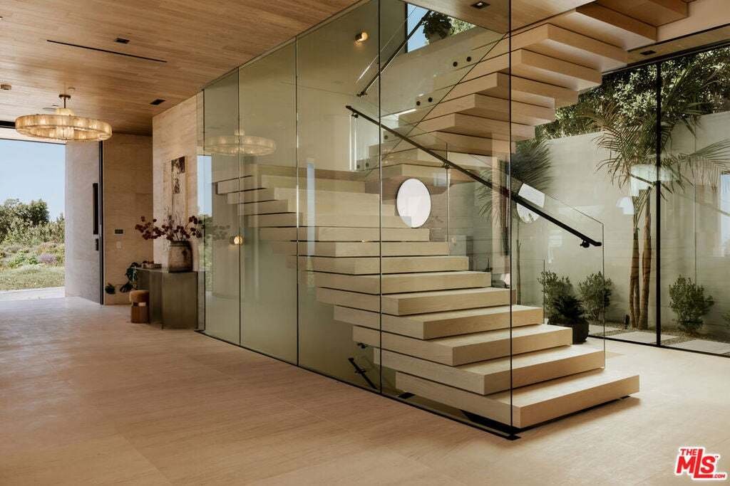 House in Los Angeles, California, United States 5 - 18988064
