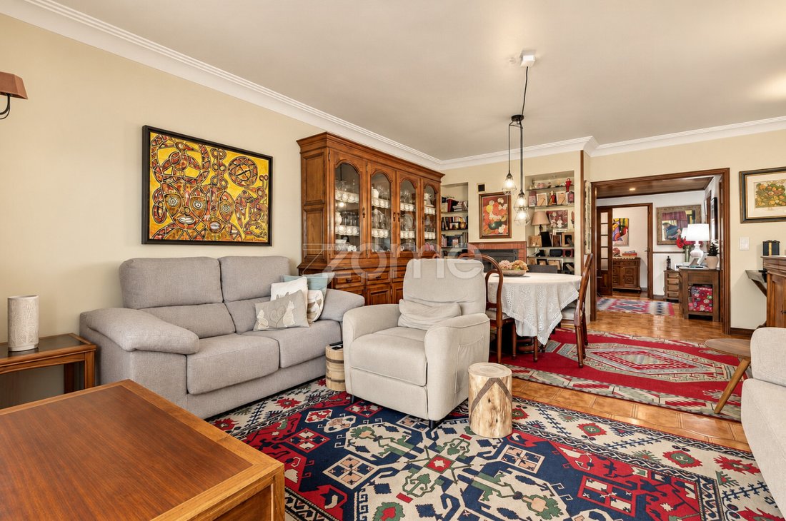Apartment in Carcavelos e Parede, Lisbon, Portugal 3 - 18989756