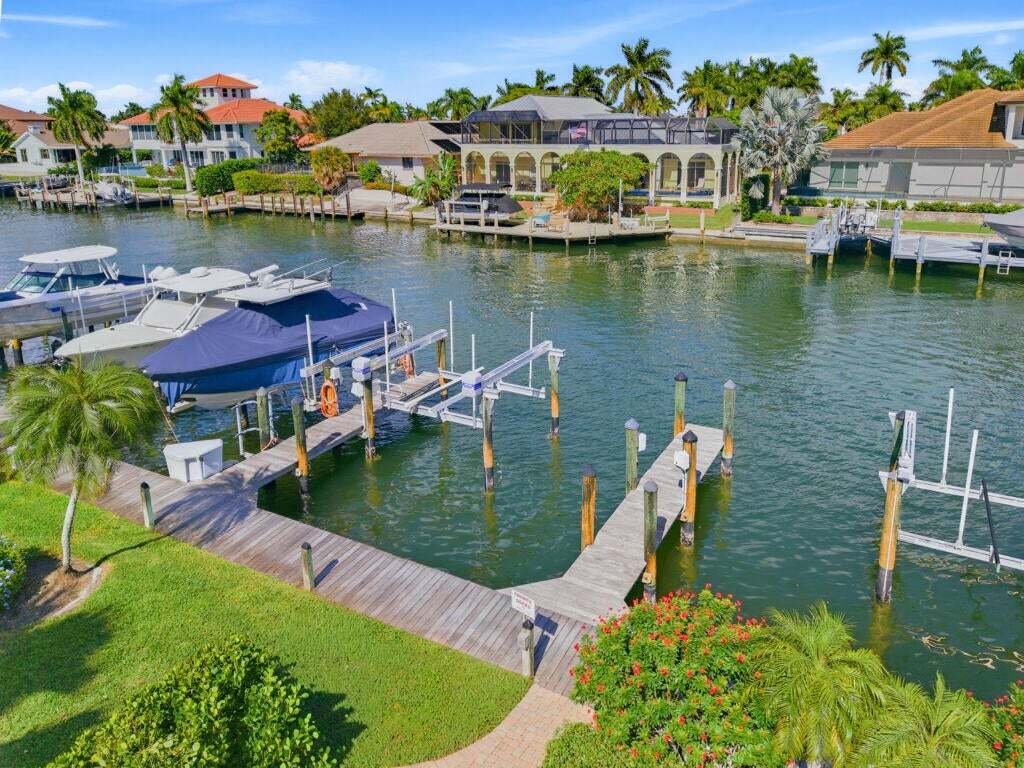 Condo in Marco Island, Florida, United States 2 - 18987525