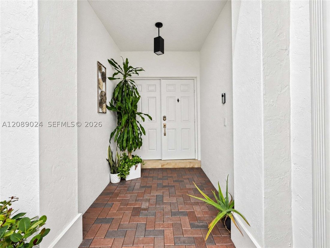 House in Doral, Florida, United States 3 - 18988325