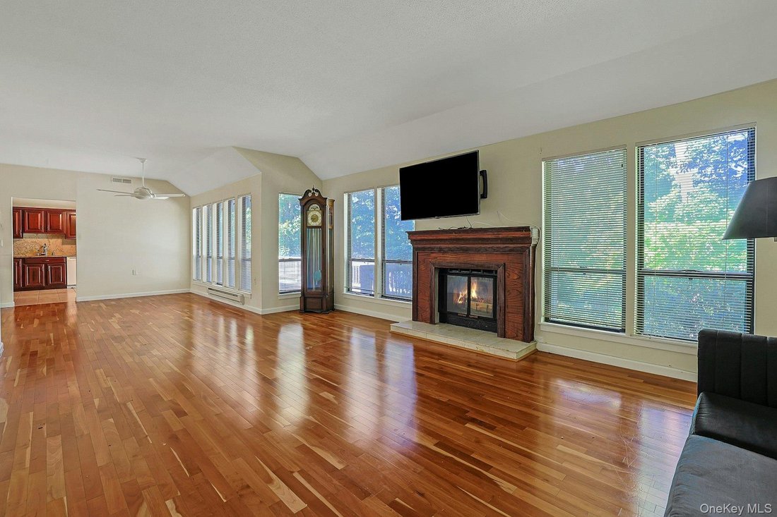 Condo in Somers, New York, United States 3 - 18989409