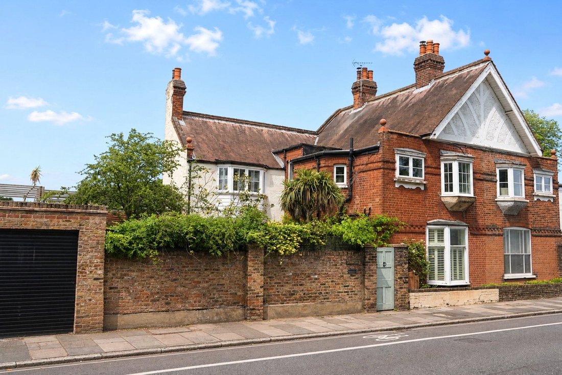 House in East Molesey, Elmbridge, England 2 - 18987924