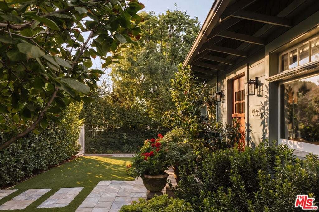 House in Los Angeles, California, United States 3 - 18988063