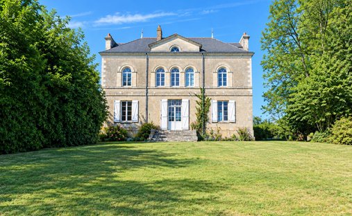 House in Gorges, Pays de la Loire, France 1
