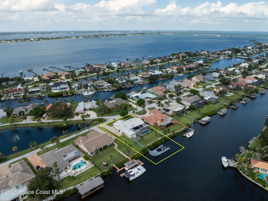 House in Indian Harbour Beach, Florida, United States 5 - 18987988
