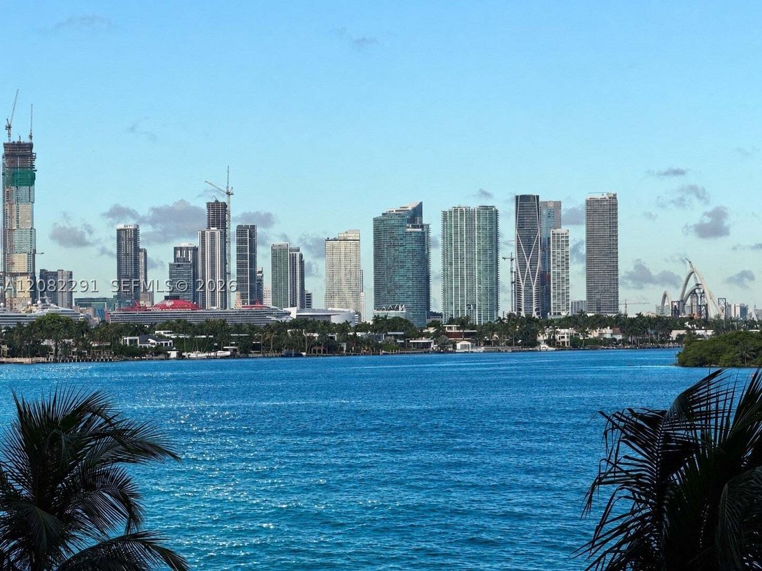 Condo in Miami Beach, Florida, United States 3 - 18779053