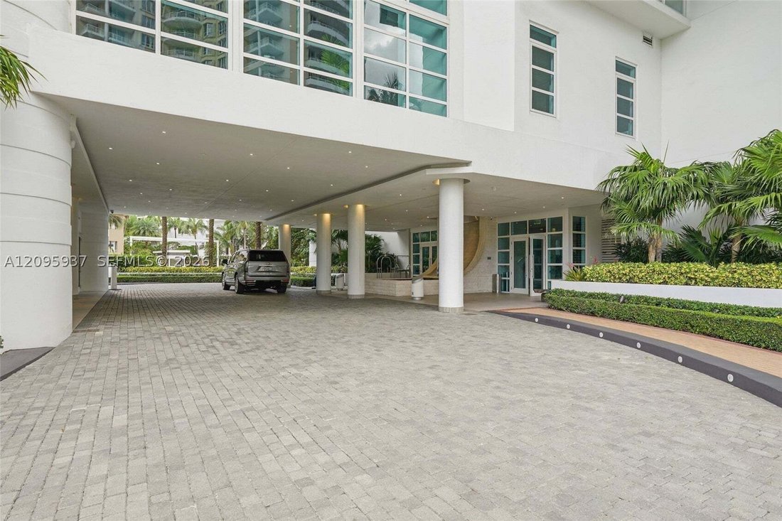Condo in Miami, Florida, United States 5 - 18988290