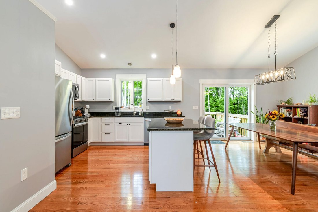 House in Berwick, Maine, United States 5 - 18990724