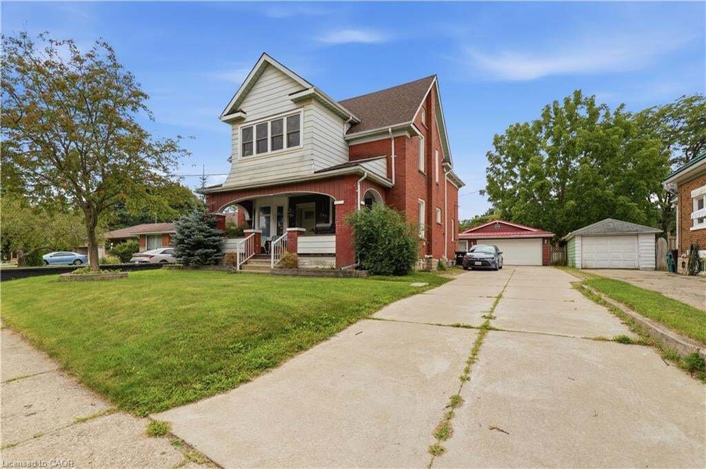 House in Waterloo, Ontario, Canada 3 - 18989572